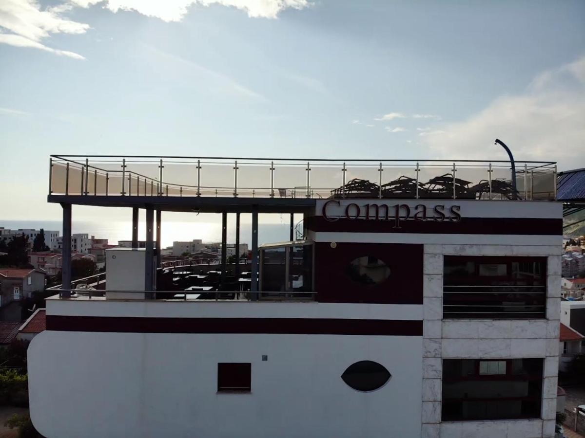 Compass Aparthotel Dobra Voda Eksteriør billede